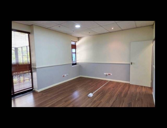 244M² OFFICE FOR SALE IN SANDTON CENTRAL